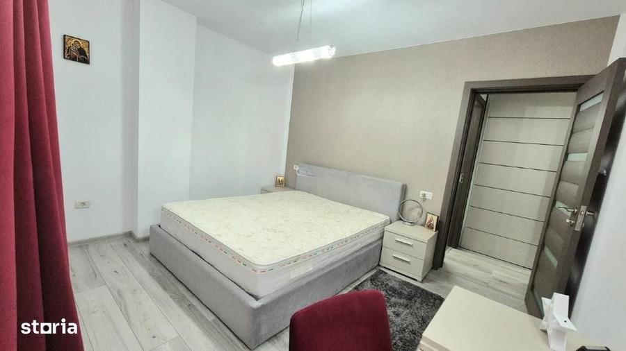 Apartament cu 2 camere decomandat în Km 4