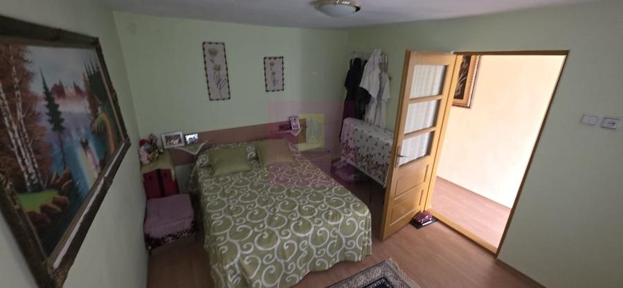 Casă cu 3 camere în Central