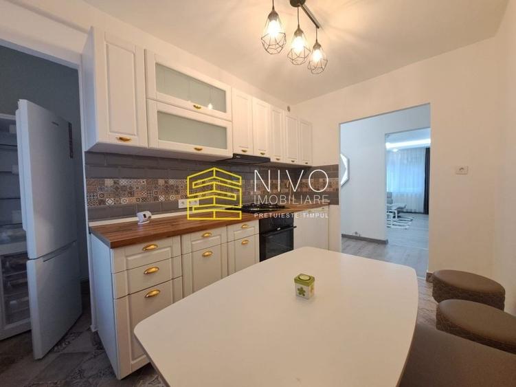 Apartament cu 3 camere decomandat, mobilat în Tudor