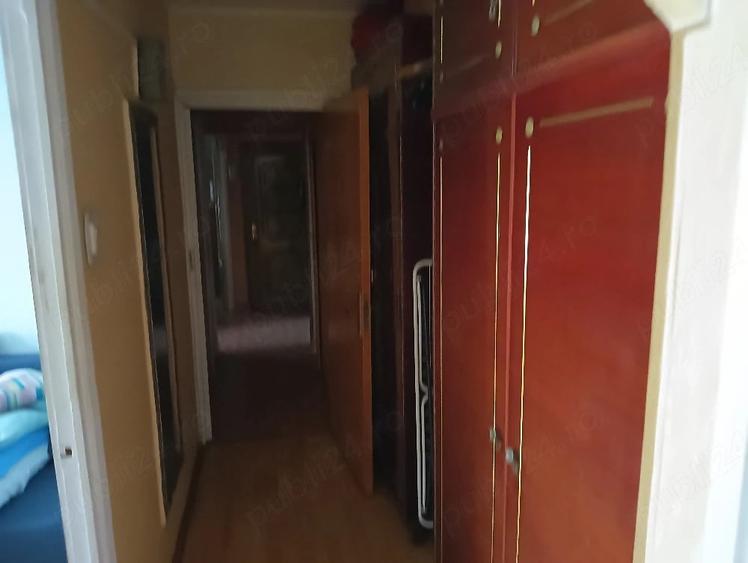 Apartament cu 3 camere decomandat în Militari
