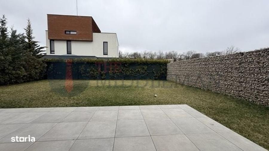 Casă cu 3 camere în Nord