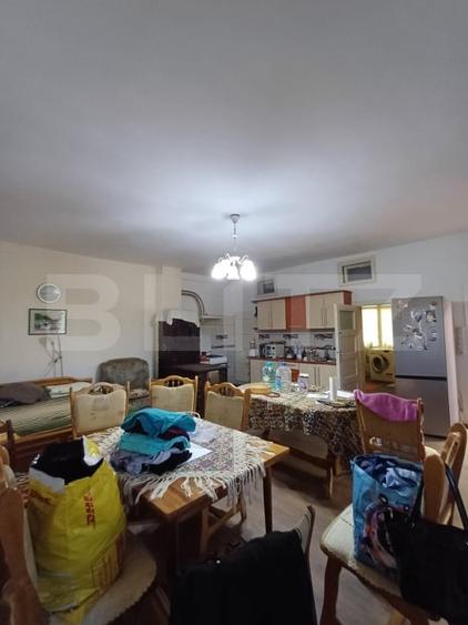 Casă individuală cu 7 camere cu Canalizare în Nord-Vest