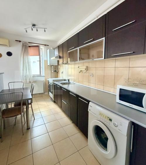Apartament cu 2 camere semidecomandat, mobilat în Bună Ziua
