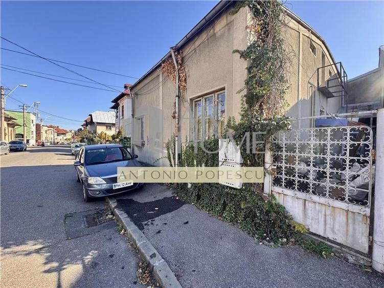 Casă individuală cu 4 camere cu Teren 205 Mp în Ultracentral