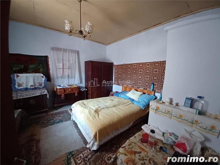Casă cu 3 camere cu Teren 4658 Mp în Ghimpați