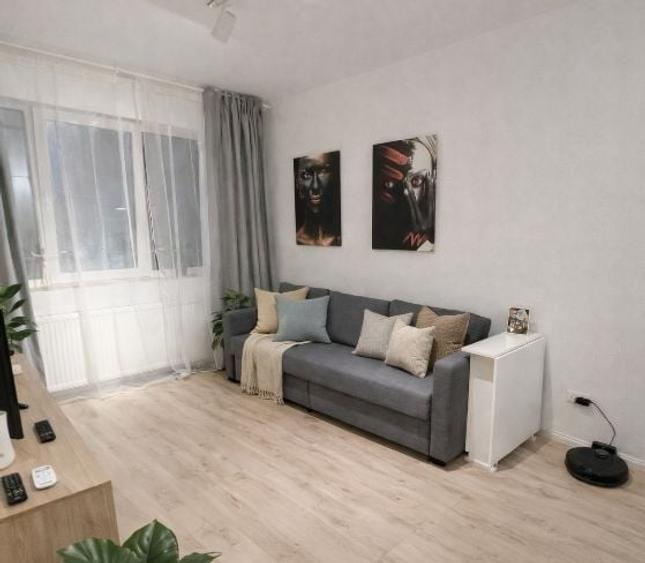 Apartament cu 3 camere semidecomandat, mobilat în Grozăvești