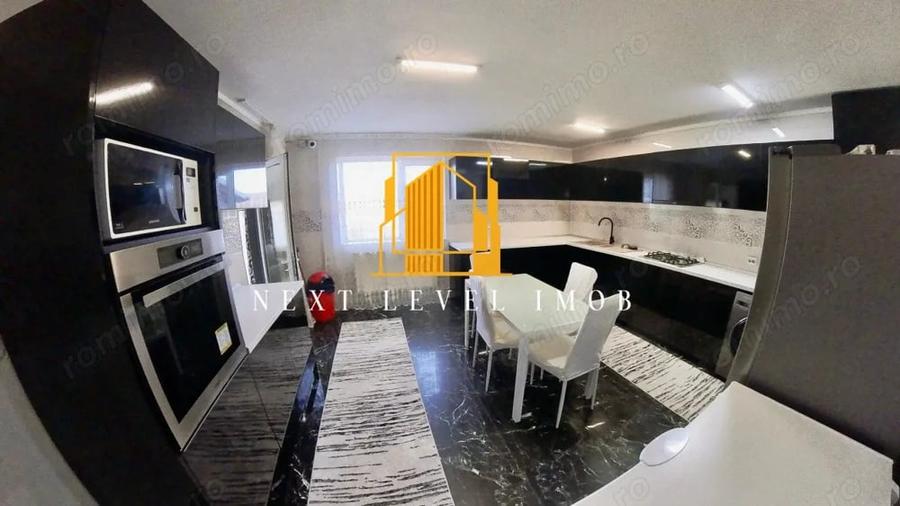 Casă cu Teren 900 Mp în Central