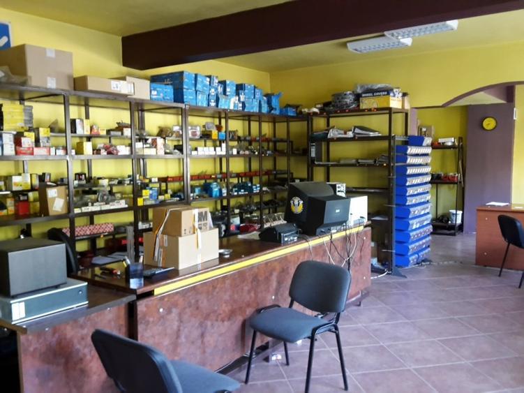 Spațiu comercial, de 18,000 mp, în Exterior Est