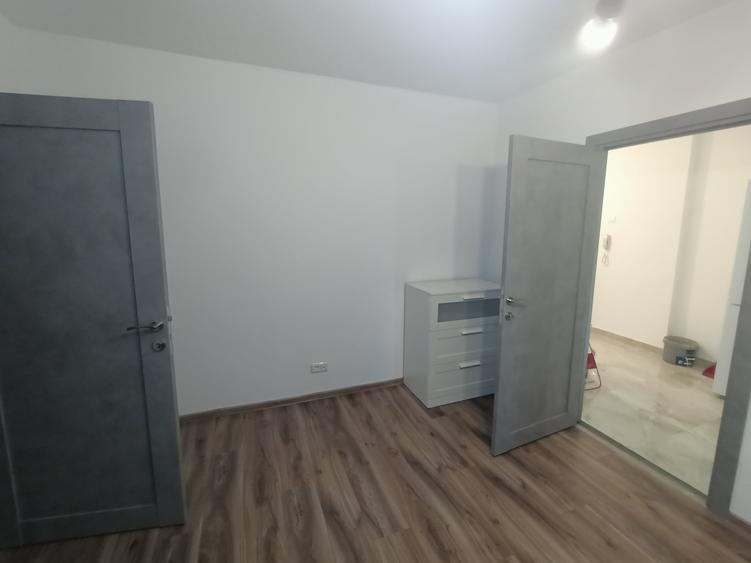 Apartament cu 2 camere semidecomandat în Chibrit