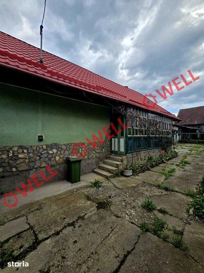 Casă cu 2 camere cu Teren 493 Mp în Central