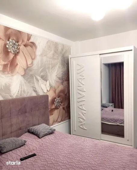 Apartament cu 3 camere decomandat, mobilat în Central