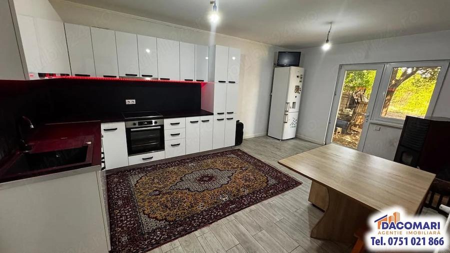Casă cu 6 camere cu Teren 1323 Mp în Piscu