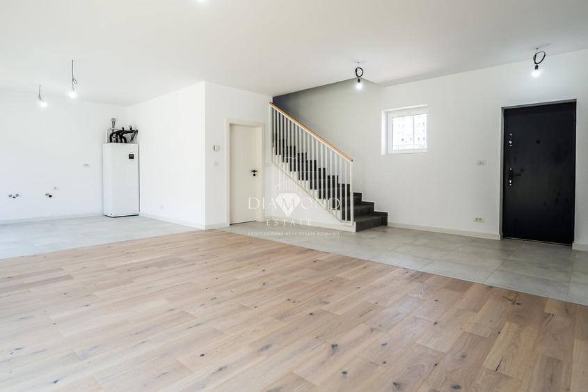Duplex cu 4 camere cu Canalizare în Voluntari