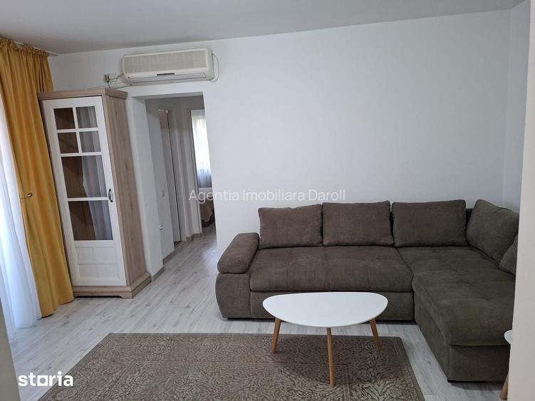 Apartament trei camere, et. 3/4, C-tin Brancu?i-Curtea de Apel