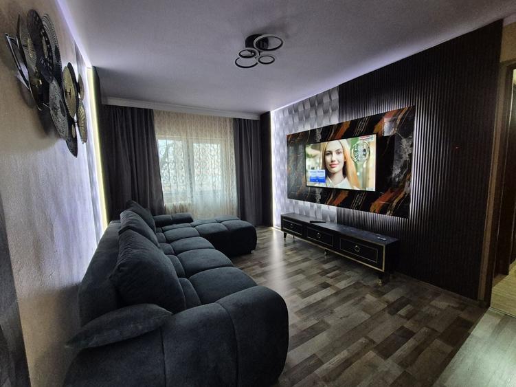 Apartament cu 2 camere decomandat în Independenței
