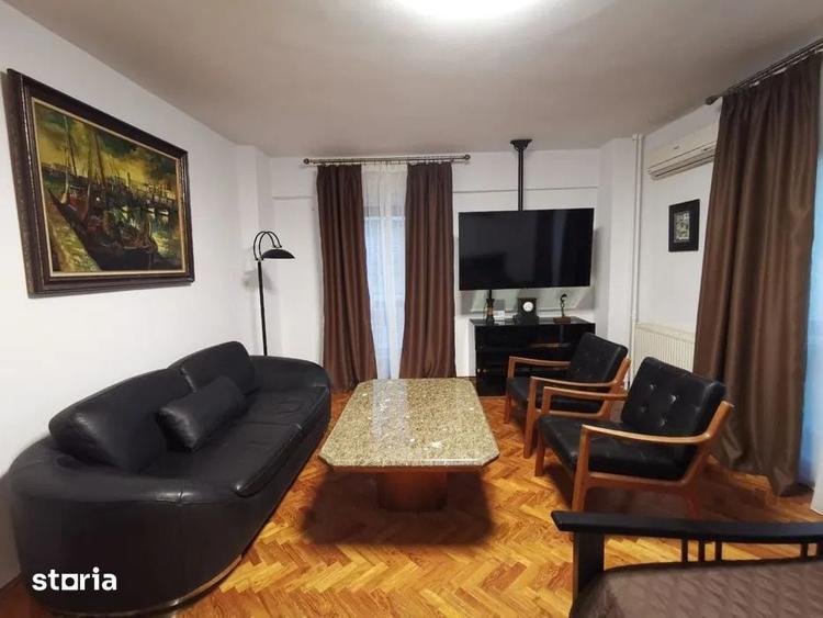 Garsoniera decomandata | Unirii | 2 balcoane | Metrou Piata Unirii 4' - 6
