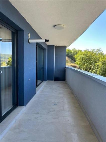 Apartament cu 2 camere semidecomandat, mobilat în Zorilor