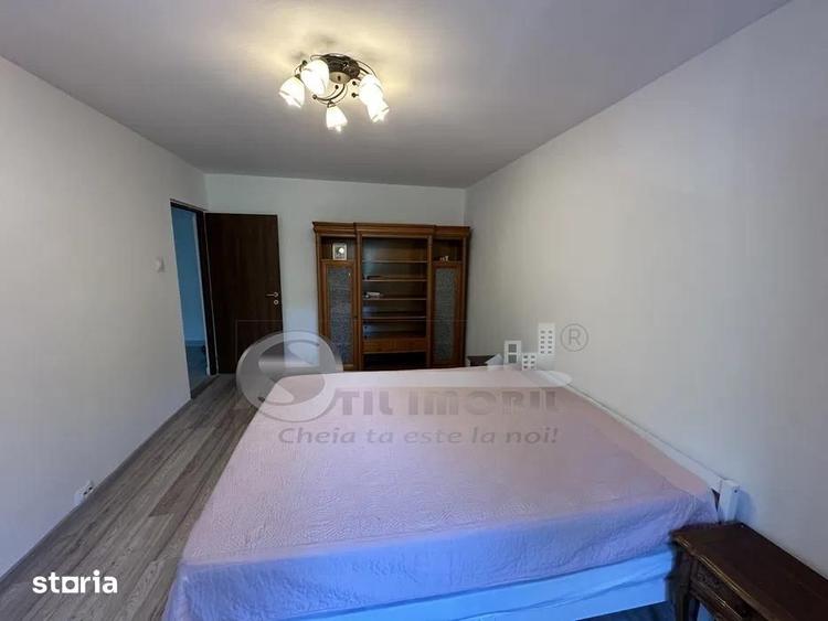 Apartament cu 3 camere decomandat, mobilat în Podu Roș
