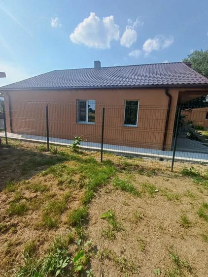 Casă cu Teren 6600 Mp în Ștefan cel Mare