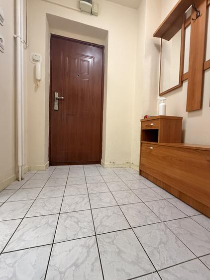 Garsonieră decomandată, mobilată în Brâncoveanu