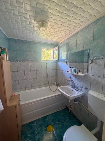 Casă individuală cu 3 camere cu Canalizare în Valu lui Traian