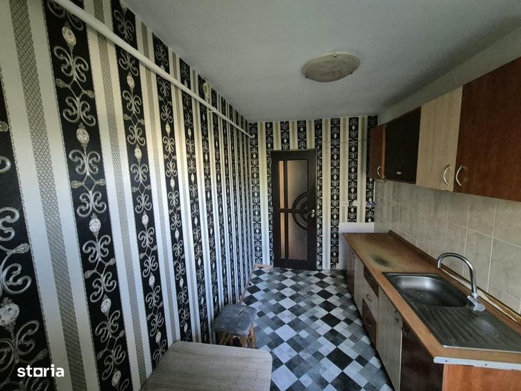 Apartament cu 2 camere decomandat în Nicolina