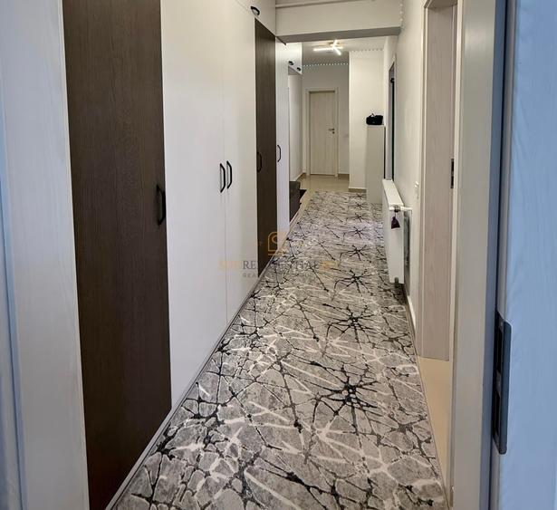 Apartament cu 3 camere decomandat, mobilat în Berceni