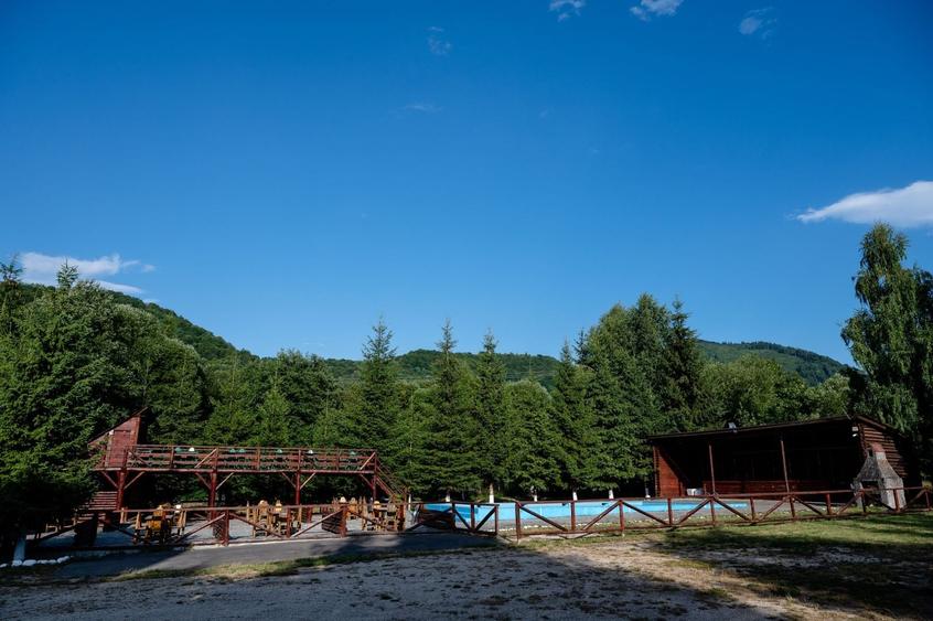 Hotel/Pensiune, de 1,178 mp, în Glăjărie