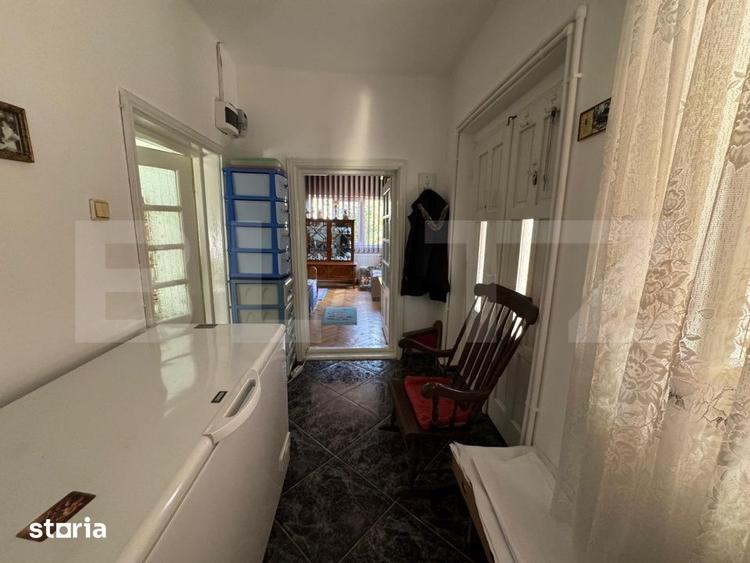 Casă cu 6 camere cu Teren 1200 Mp în Șoimuș