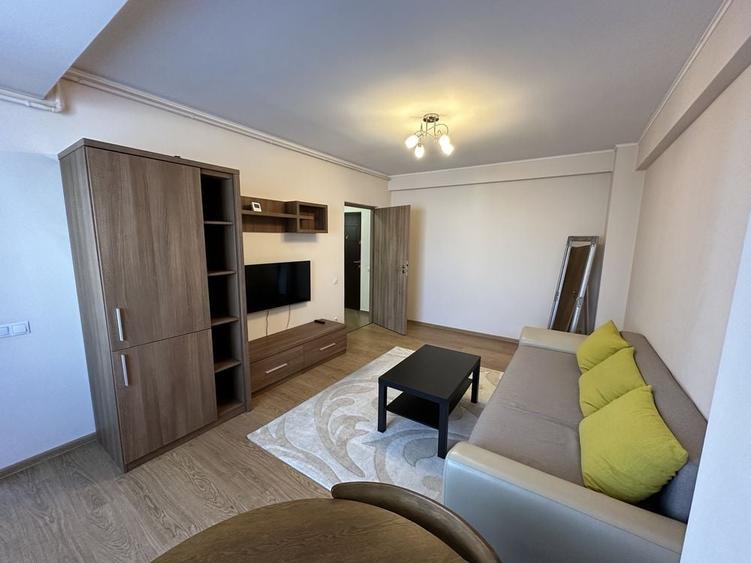 Apartament cu 2 camere decomandat în Ceair