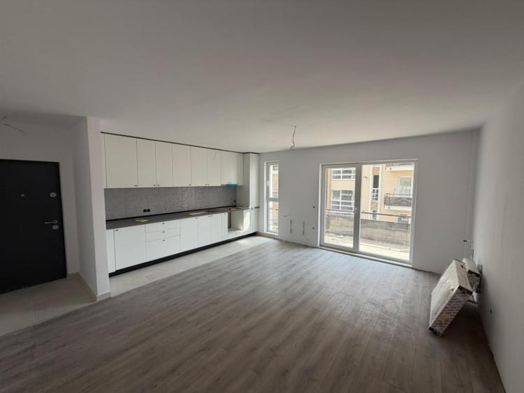 Apartament cu 2 camere semidecomandat în Florești — fotografia 1