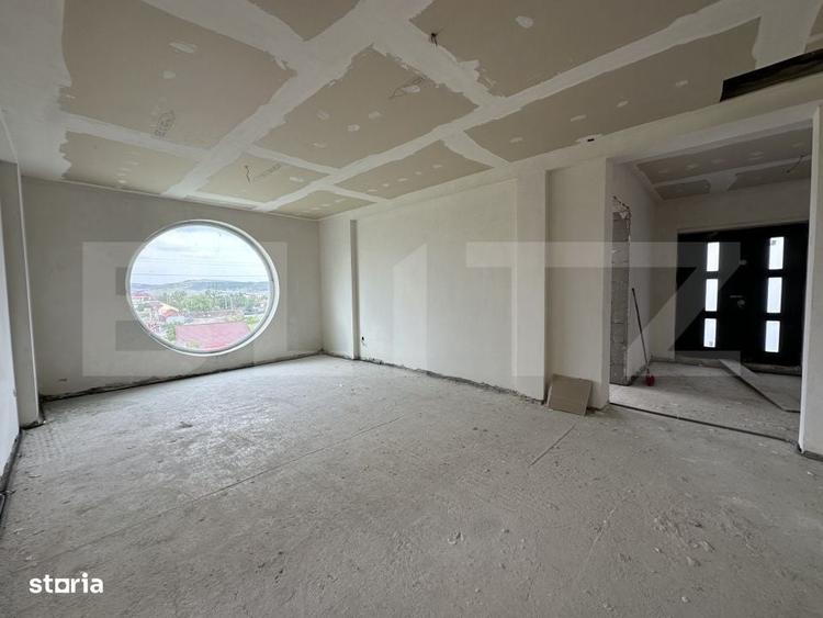 Casă cu 4 camere în Dezmir