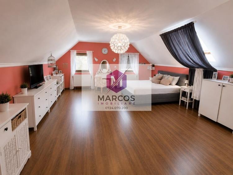 Casă cu 7 camere cu Piscina în Central