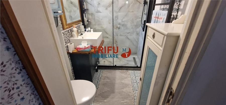Apartament cu 3 camere decomandat, mobilat în Cetate