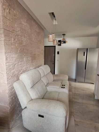 Apartament cu 2 camere decomandat în Lotus