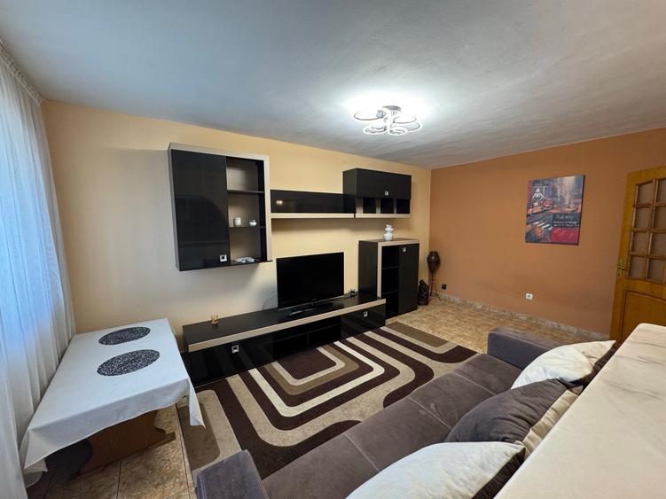 Apartament cu 2 camere în Tomis I