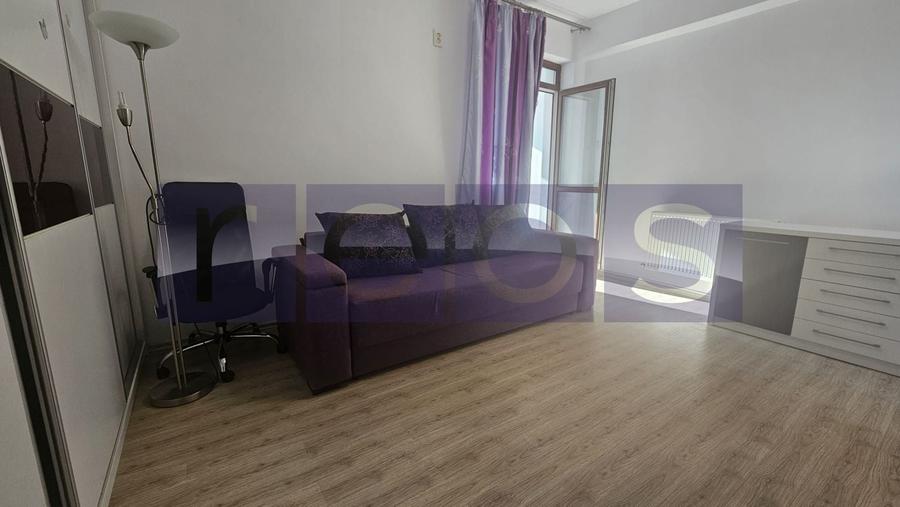 Apartament cu 2 camere decomandat, mobilat în Central