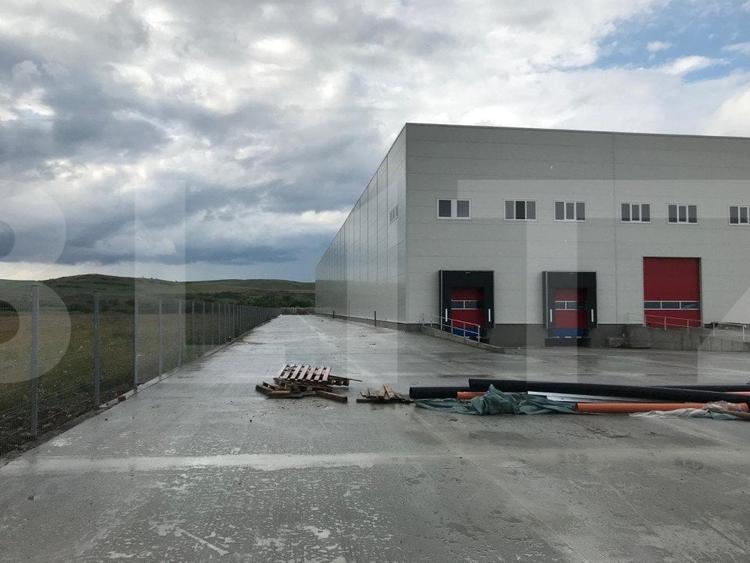 Spațiu industrial, de 1,500 mp, în Apahida