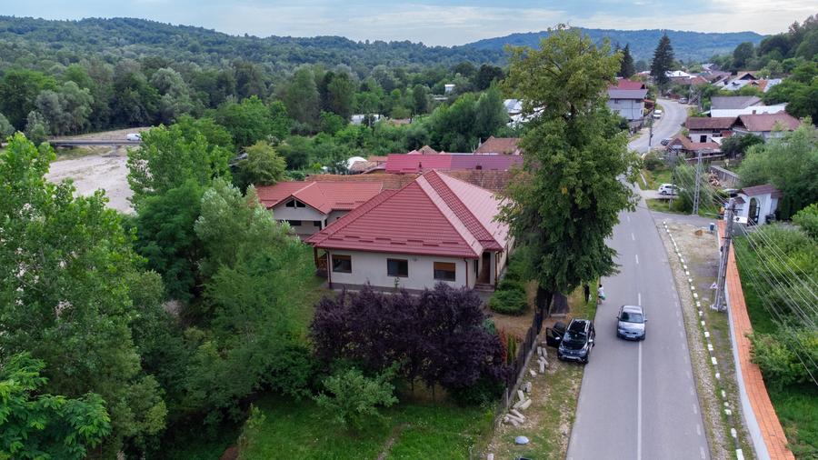 Casă cu 5 camere cu Canalizare în Bezdead