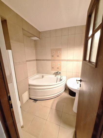 Vanzare apartament 3 camere decomandat Mazepa in spatele clinicii Arestetic - 1