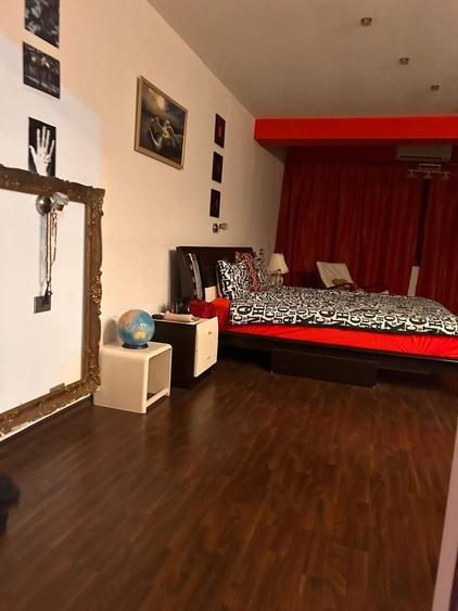 Casă individuală cu 5 camere cu Canalizare în Central