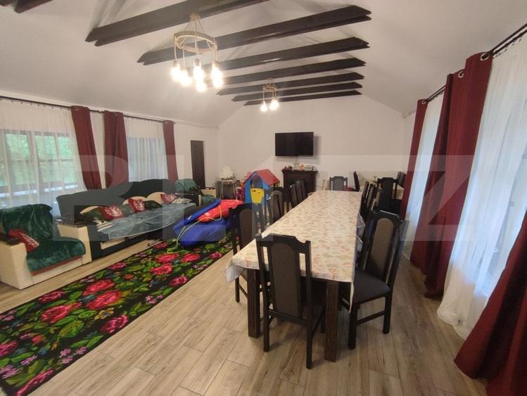 Casa de vacanta si anexe in  Stulpicani - 6
