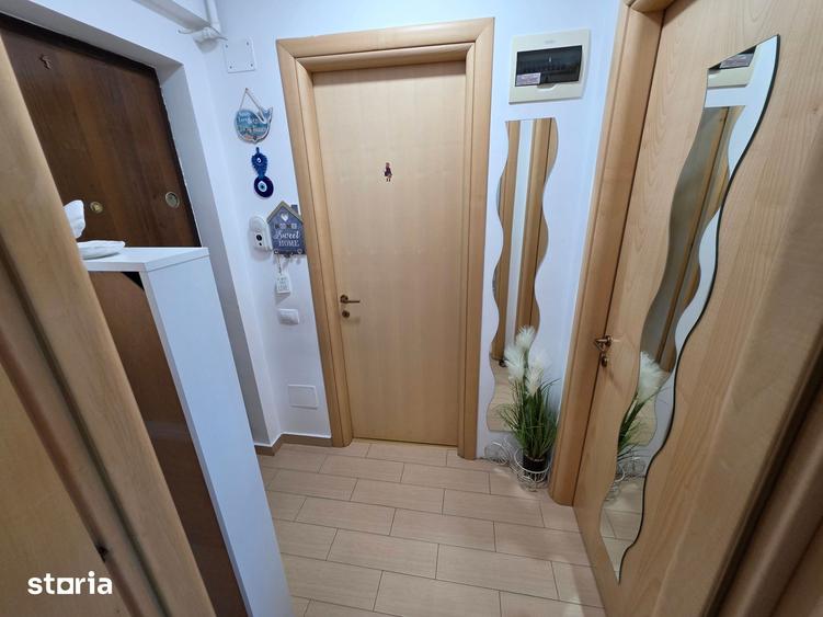 Garsonieră decomandată în Central