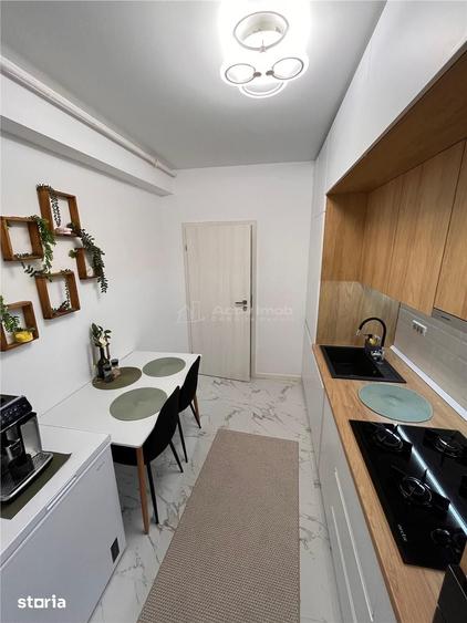 Apartament cu 2 camere decomandat în Central