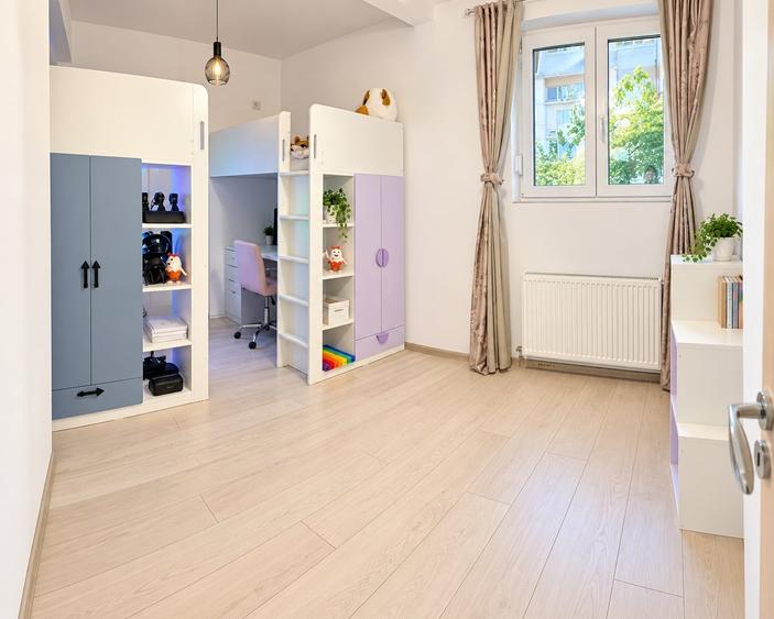 Apartament cu 3 camere semidecomandat, mobilat în Fundeni
