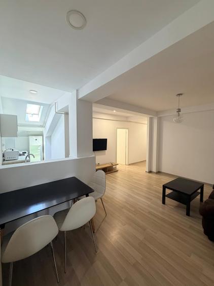 Apartament cu 2 camere decomandat în Tătărași