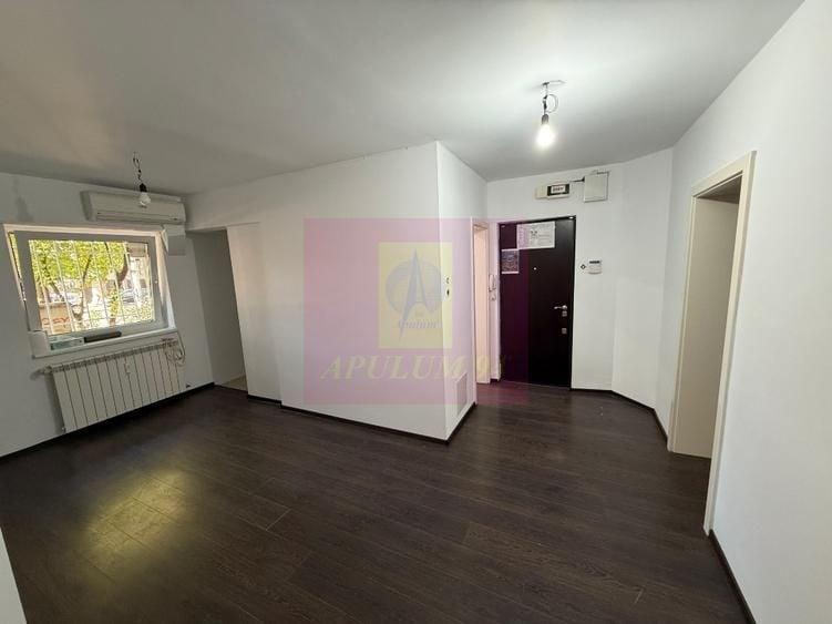 Apartament cu 3 camere decomandat în Dorobanți