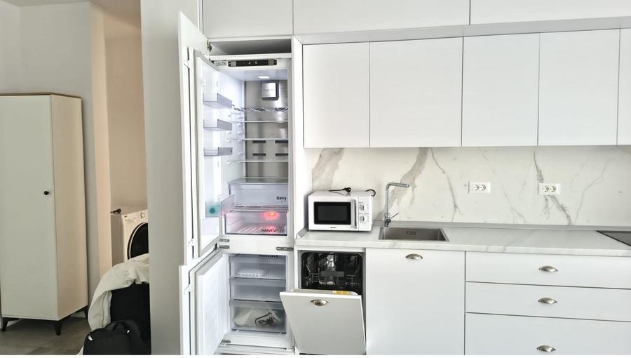 Apartament cu 2 camere semidecomandat, mobilat în Aviației