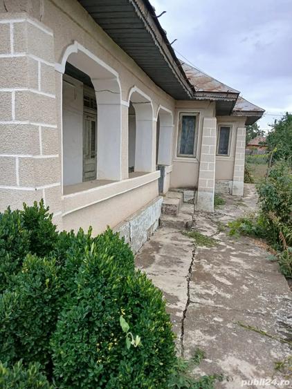 Casă cu 4 camere în Fulga
