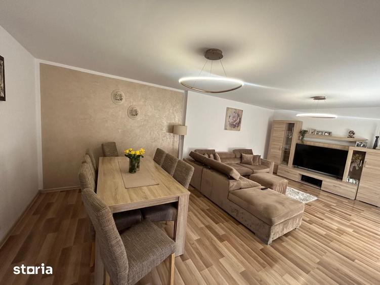 Casă cu 5 camere cu Teren 325 Mp în Central